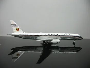 1:500 Avianca Kolumbija Boeing 757-200 N321LF model letalo