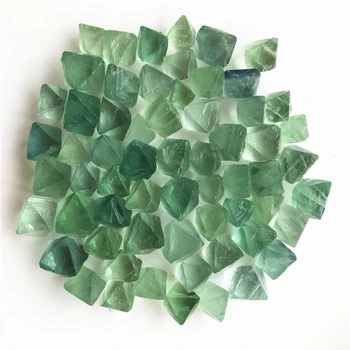 10-20mm Naravni Kristalni Vzorec Zelena Fluorite Octahedron Kamni Zdravljenje Kristalno Naravnih dragih kamnov, Kremena Kristali 50 g