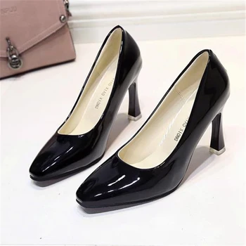 črpalke, ki delajo ženske čevlje nov slog podkve s kvadratno glavo visoko peto čevlje tanke plitvo usnje patent čevlji eno čevlji