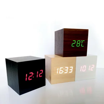 1 Kos Moderne Lesene Digitalni LED Alarm Desk Ura 60*60*60 mm Časovnik Glasovni Nadzor Multicolor Namizni Namizni Digitalni Termometer
