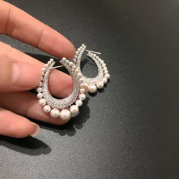 Bilincolor srebrne barve cz ovalne z white pearl posebna oblika uhan za ženske