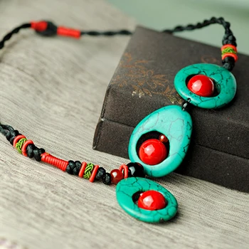 Vintage ogrlica chocker ženske, vrvi, verige, Naravni Zeleni kamen rdeče žogo pav pero slog obesek Maxi etnične nakit 2017