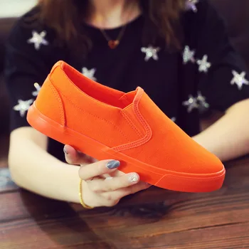 2020 pomlad in poletje nov modni trend oranžna mladi korejski ravno dno leni študent priložnostne čevlji en pedal moški platneni čevlji