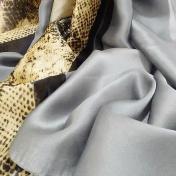 Ženske Svileni Šal 2020 Luksuzne blagovne Znamke Divje Kača Kožo Vzorec Šal Zaviti Femme Pure Foulard Svilena oblačila Hidžab Rute Foulard SFN005